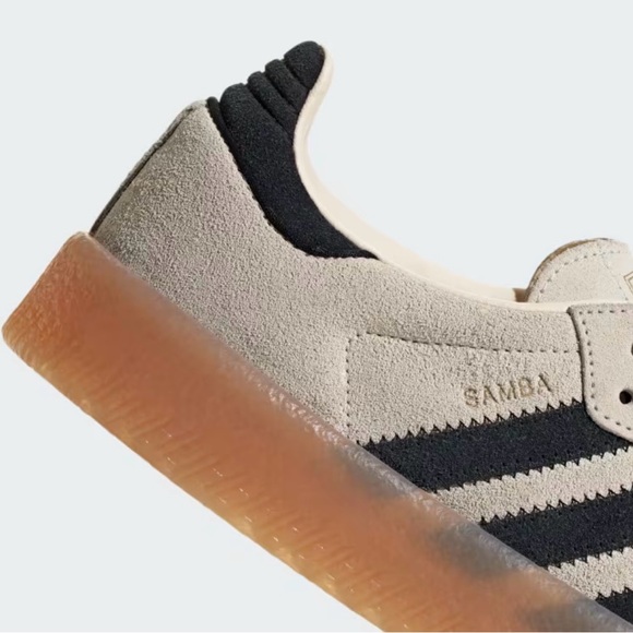 Adidas Sambae Wonder White / Core Black / Gum. Size 7 Women’s Brand New in Box - Picture 7 of 8